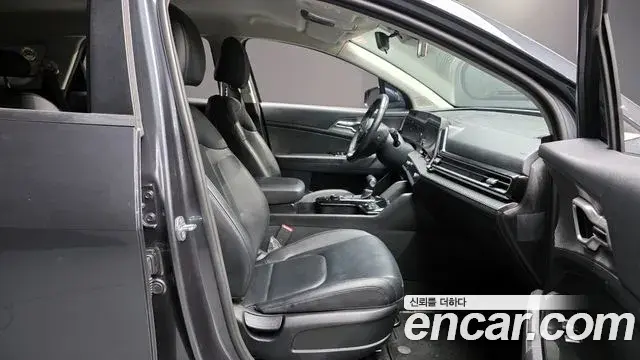 Kia Sportage 2021 — ფოტო 14/20