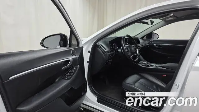 Hyundai Sonata Hybrid 2022 — Photo 20/20