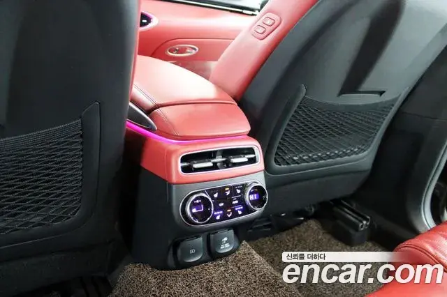 Genesis GV70 2022 — Photo 6/20