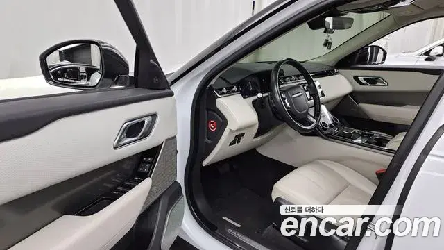 Land Rover Range Rover Velar 2018 — Şəkil 19/20