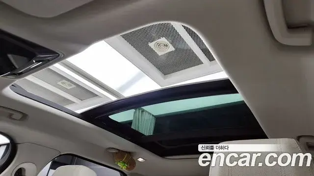Land Rover Range Rover Velar 2018 — Şəkil 18/20