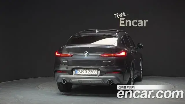 BMW X4 2021 — Photo 15/20