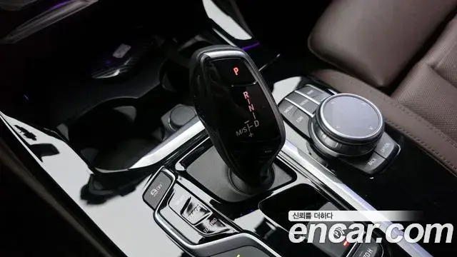 BMW X4 2021 — Photo 11/20