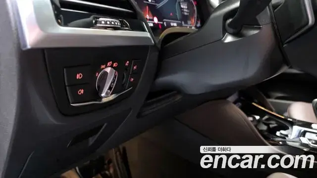 BMW X4 2021 — Photo 6/20