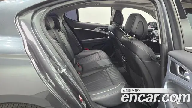 Genesis G70 2018 — Şəkil 18/20