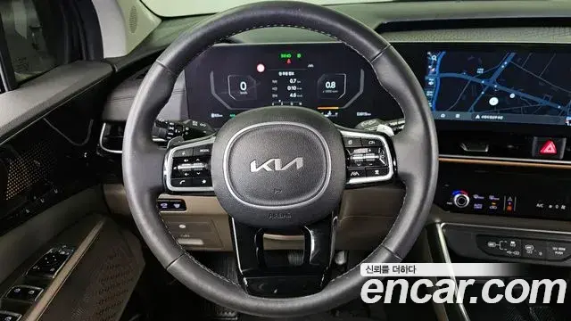 Kia Carnival 2024 — Фото 13/20