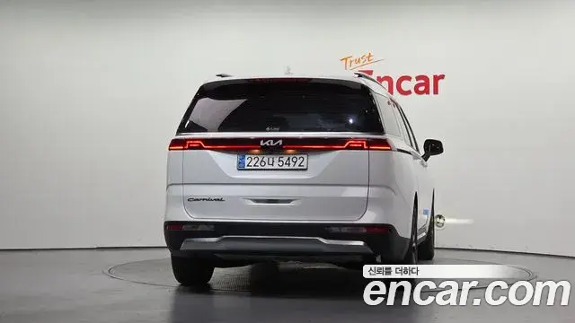 Kia Carnival 2021 — Photo 20/20
