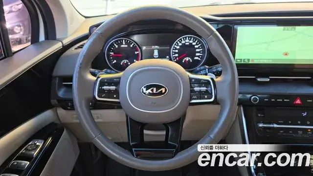 Kia Carnival 2021 — Photo 13/20