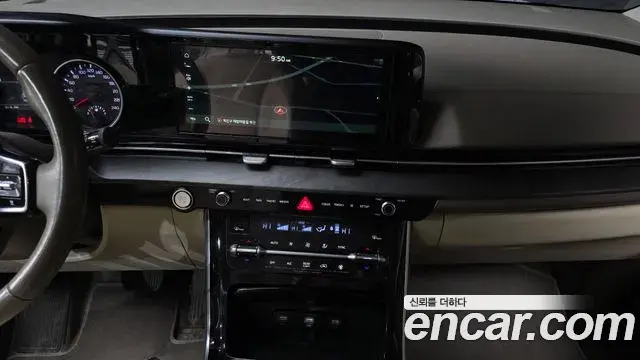 Kia Carnival 2021 — Photo 10/20
