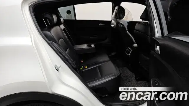 Kia Sportage The Bold 2020 — Photo 9/20
