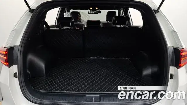 Kia Sportage The Bold 2020 — Photo 17/20