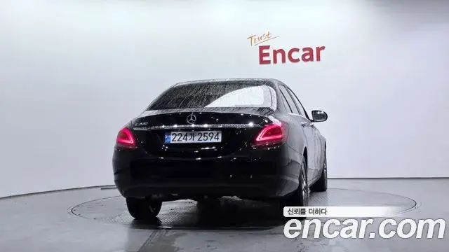 Mercedes-Benz C-Class 2019 — Şəkil 5/20
