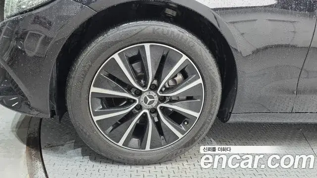 Mercedes-Benz C-Class 2019 — Şəkil 10/20