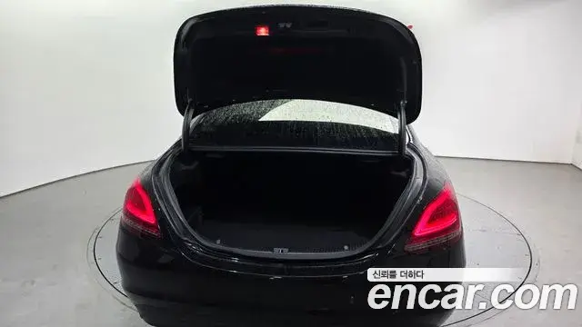 Mercedes-Benz C-Class 2019 — Şəkil 6/20