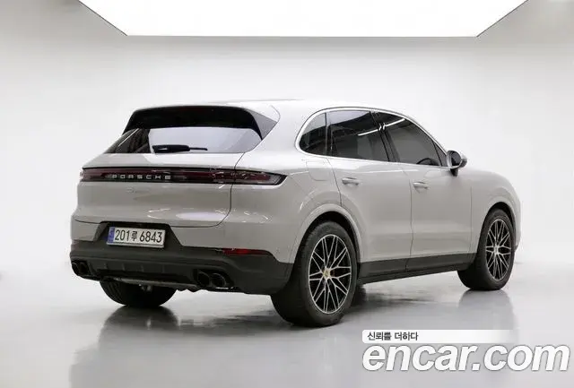 Porsche Cayenne 2023 — Şəkil 4/20