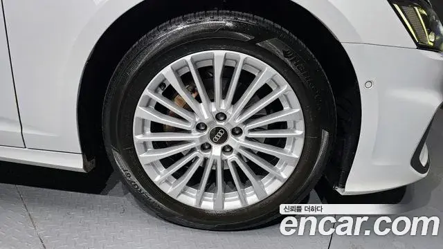 Audi A6 2021 — Şəkil 16/20