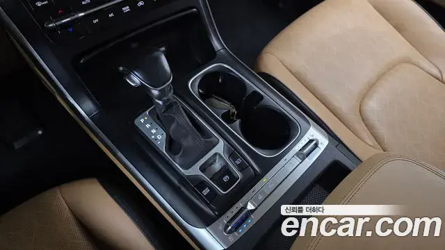 Kia Carnival 2022 — Photo 14/20