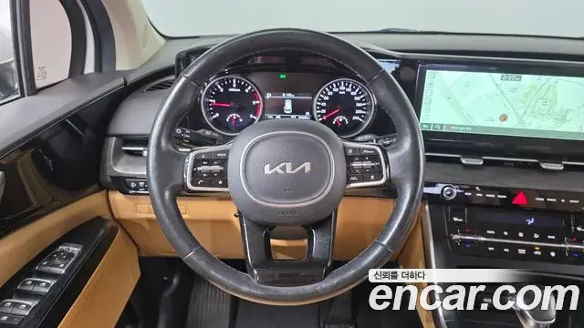 Kia Carnival 2022 — Photo 13/20