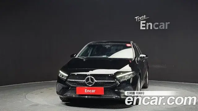 Mercedes-Benz A-Class 2025 — ფოტო 18/20