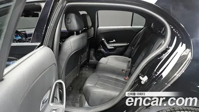 Mercedes-Benz A-Class 2025 — ფოტო 12/20