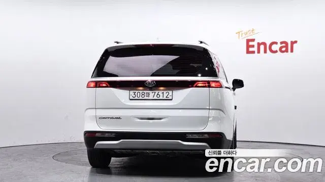 Kia Carnival 2020 — Фото 4/20