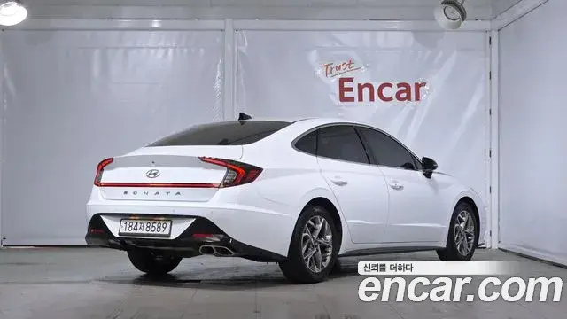 Hyundai Sonata Hybrid 2021 — Şəkil 18/20