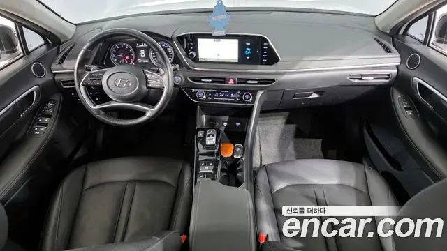 Hyundai Sonata Hybrid 2021 — Şəkil 13/20