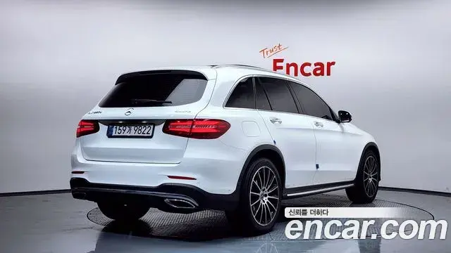 Mercedes-Benz GLC-Class 2018 — ფოტო 7/20