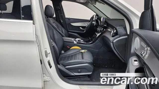 Mercedes-Benz GLC-Class 2018 — ფოტო 9/20