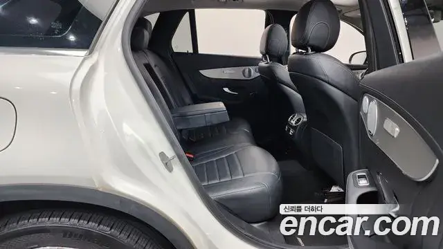 Mercedes-Benz GLC-Class 2018 — ფოტო 19/20