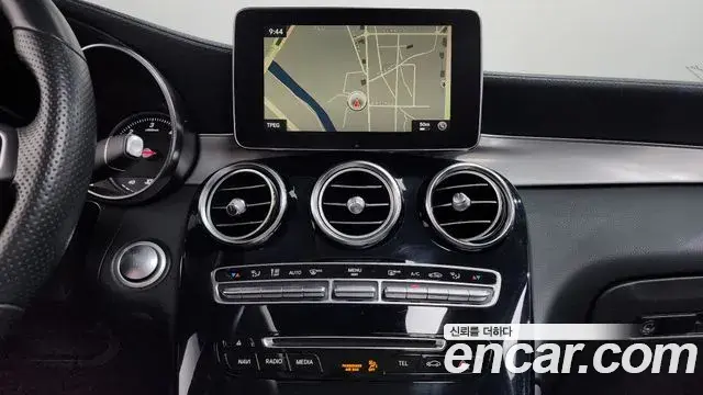 Mercedes-Benz GLC-Class 2018 — ფოტო 11/20