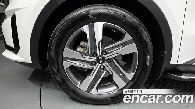 Kia Sorento 2020 — Фото 5/20