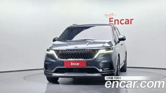 Kia Carnival 2021 — Фото 3/20