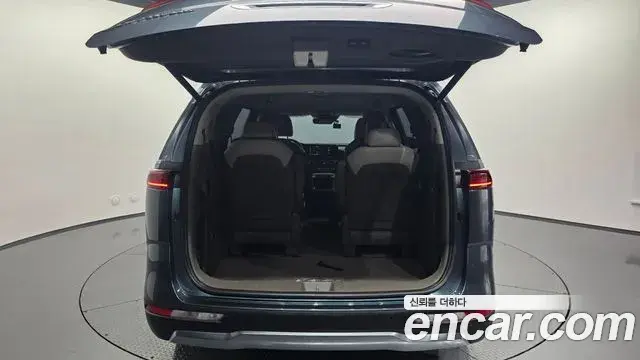 Kia Carnival 2021 — Фото 20/20