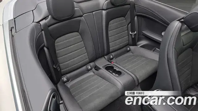 Mercedes-Benz C-Class 2023 — Фото 12/20