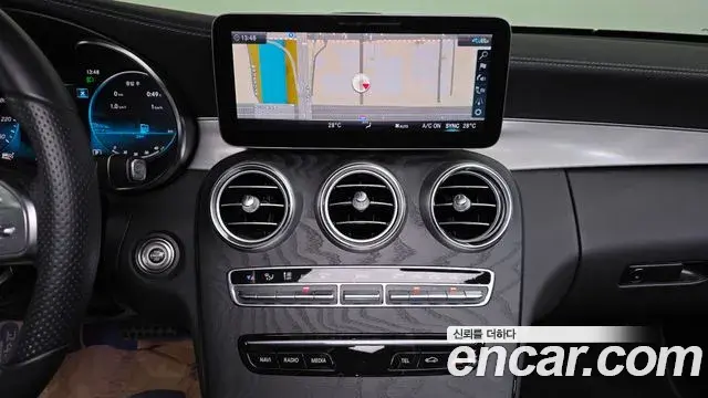 Mercedes-Benz C-Class 2023 — Фото 14/20