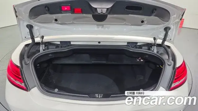 Mercedes-Benz C-Class 2023 — Фото 18/20