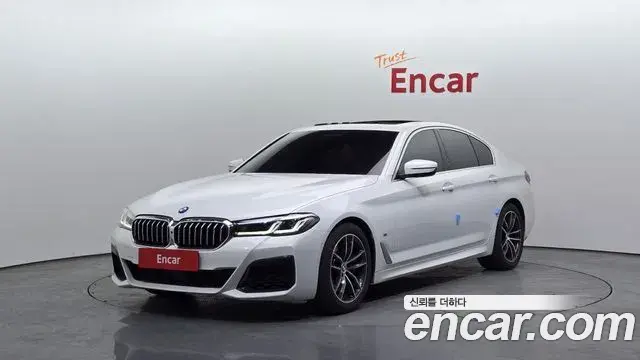 BMW 5 Series 2023 — Фото 1/20