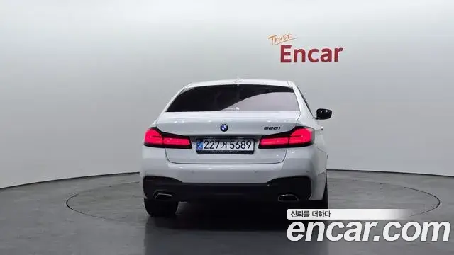 BMW 5 Series 2023 — Фото 4/20