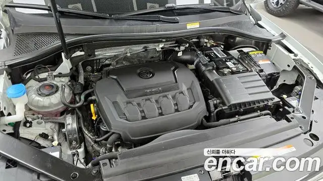 Volkswagen Tiguan Allspace 2023 — ფოტო 16/20