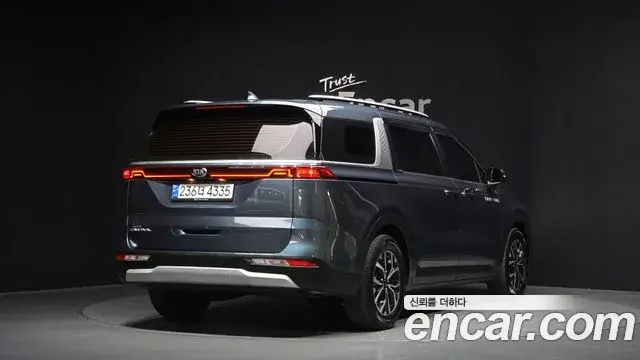 Kia Carnival 2021 — Фото 2/20