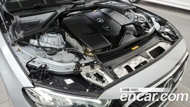 Mercedes-Benz E-Class 2024 — Şəkil 17/20