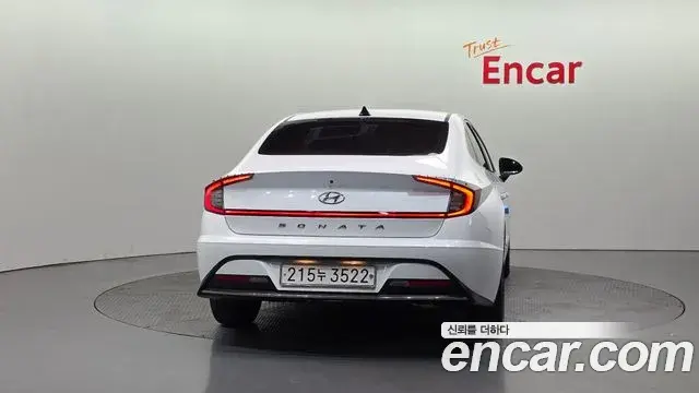 Hyundai Sonata Hybrid 2019 — Şəkil 8/20