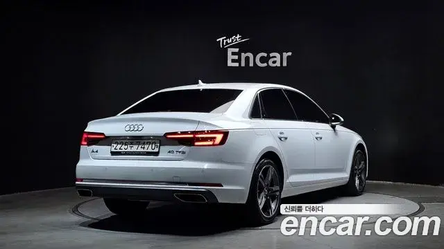 Audi A4 2019 — Фото 2/20