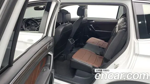 Volkswagen Tiguan Allspace 2023 — ფოტო 9/20