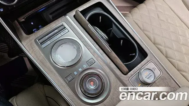 Genesis GV80 2020 — ფოტო 17/20