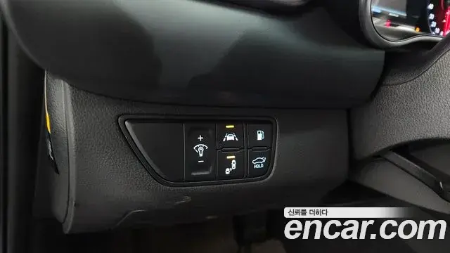 Genesis G70 2019 — Photo 8/20