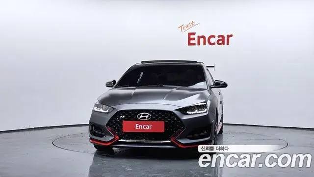 Hyundai Veloster 2018 — ფოტო 16/20