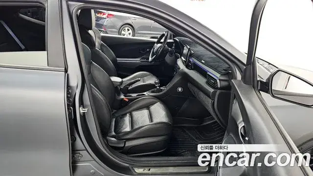 Hyundai Veloster 2018 — ფოტო 10/20
