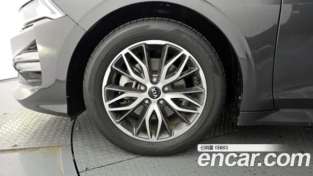 Kia K5 2020 — Şəkil 8/20